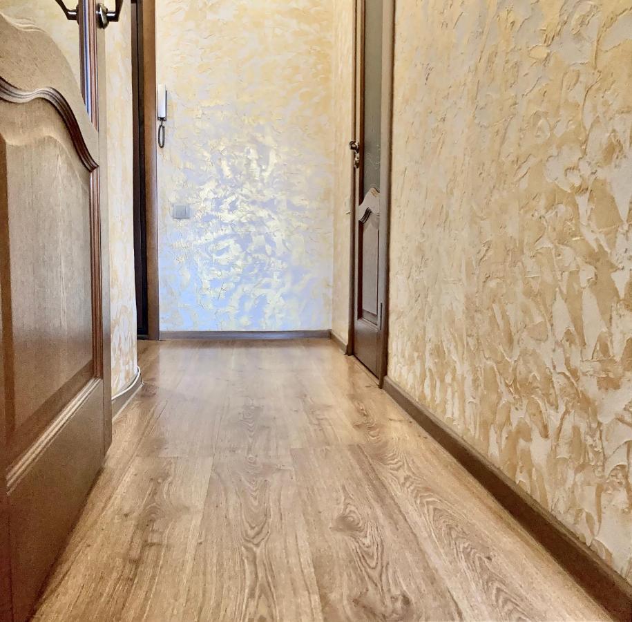 Valentine Apartment Lviv Eksteriør bilde