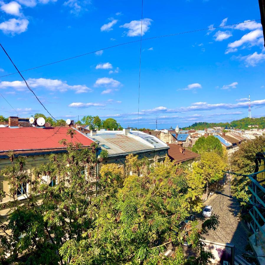 Valentine Apartment Lviv Eksteriør bilde